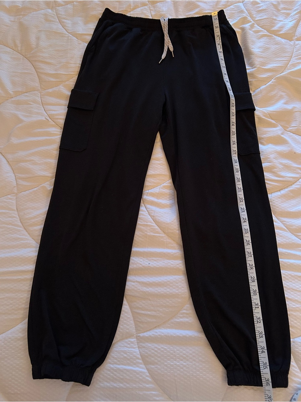 Vuori Black Cargo Jogger Pants with Drawstring - Picture 3 of 5